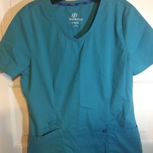 Size medium teal Landau women’s scrub top